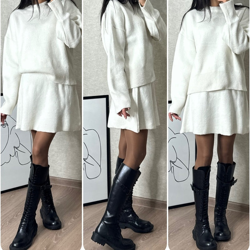 The sweater in 2 parts: Long-sleeved top & mini skirt