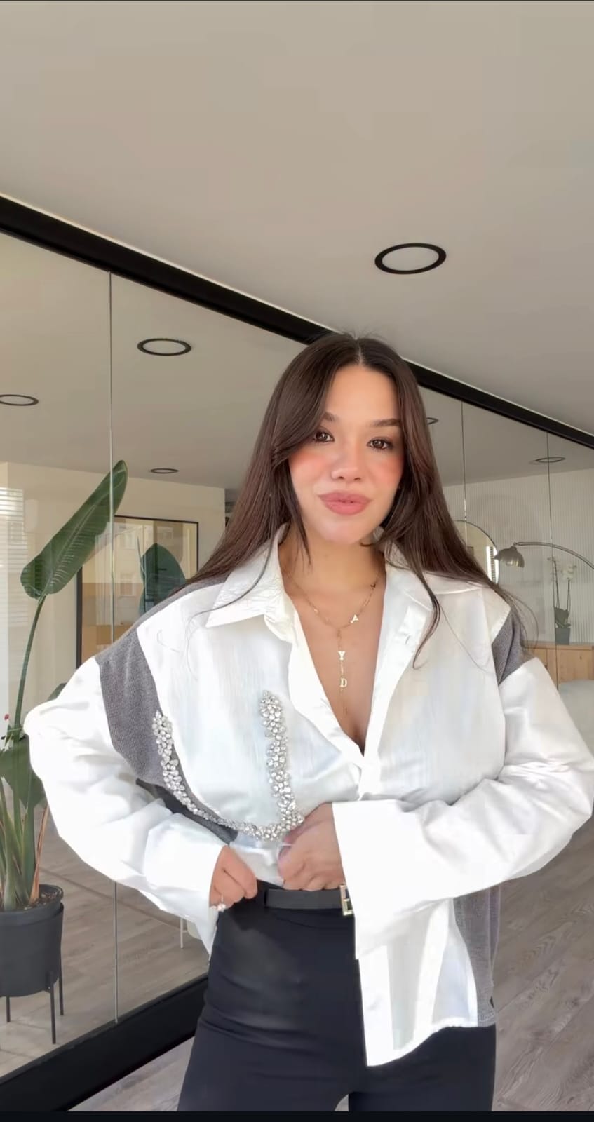 Crystal U-Detail Oversized Shirt