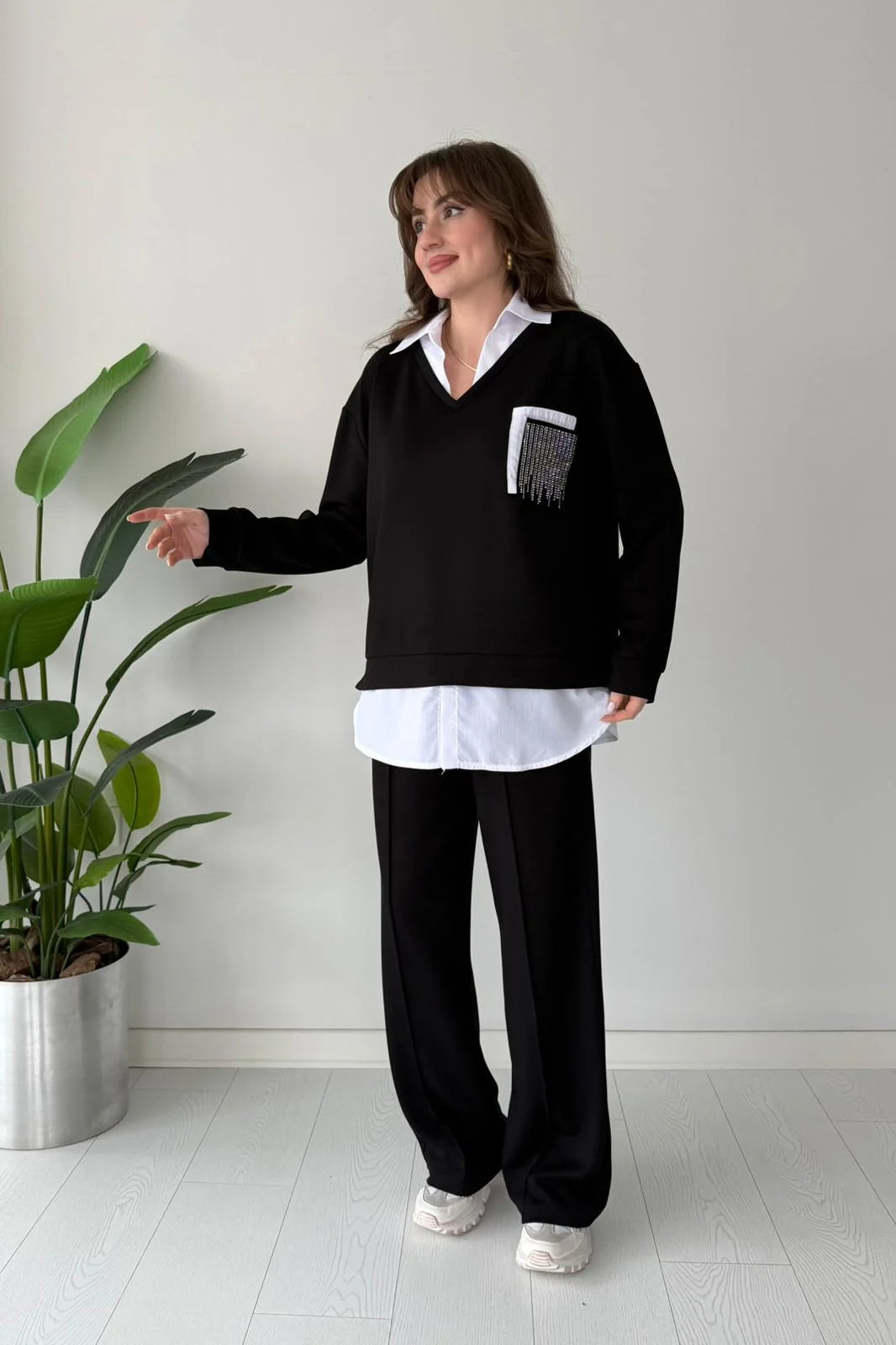 Two-Piece Set with Glittery Pocket Detail Shirt