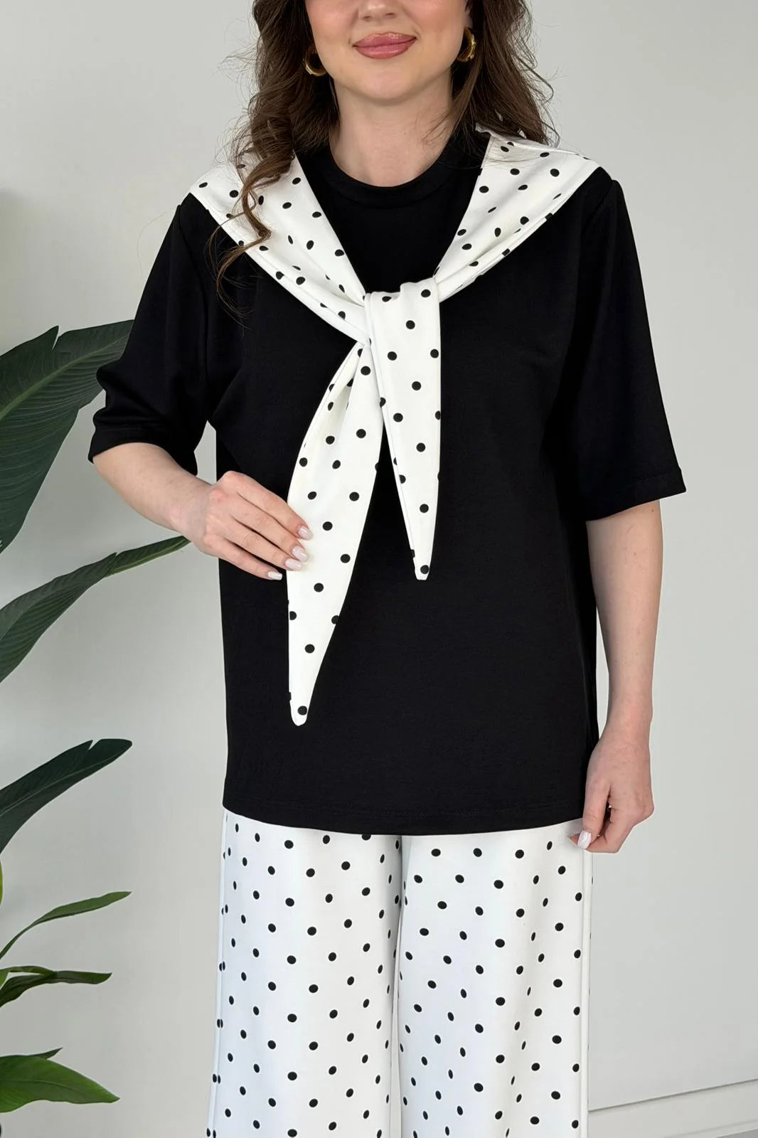 Shoulder Tie Polka Dot Suit